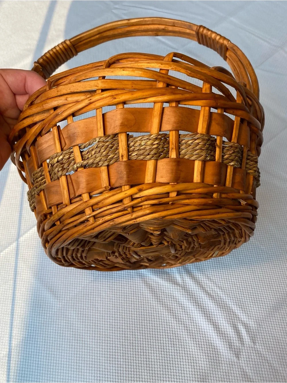 Natural Wicker Handled Basket - Warm Honey Brown